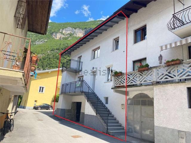 Villetta bifamiliare in vendita di 160 m² in Via Canton dei Saltorati