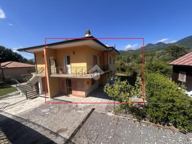 Villetta bifamiliare in vendita di 160 m² in Via Carletti