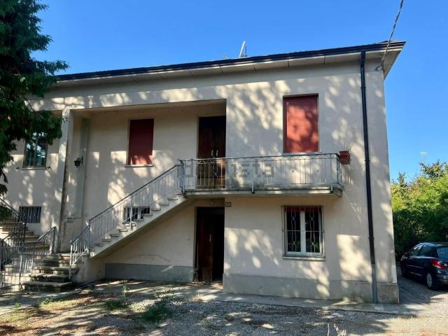 Villetta bifamiliare in vendita di 160 m² in Via Dante Alighieri