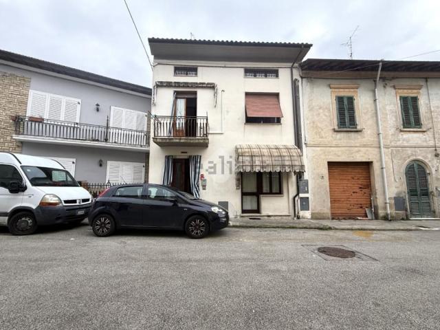 Villetta bifamiliare in vendita di 160 m² in Via del Comune, 12