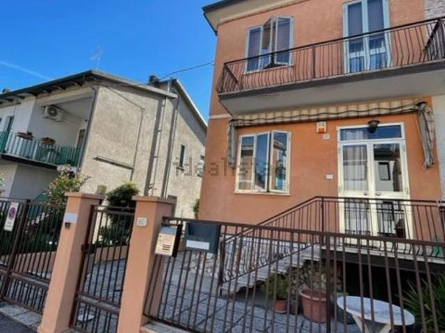 Villetta bifamiliare in vendita di 160 m² in Via della Lega Lombarda