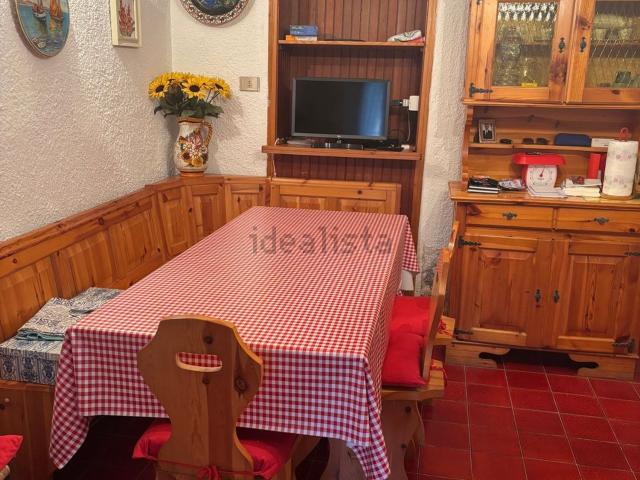 Villetta bifamiliare in vendita di 160 m² in Via Fonte Avellana