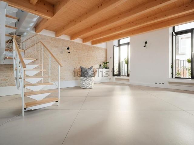 Villetta bifamiliare in vendita di 160 m² in Via Giovanni Amendola, 47