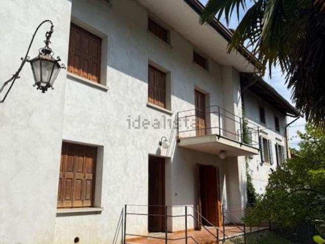 Villetta bifamiliare in vendita di 160 m² in Via Giacomo Matteotti