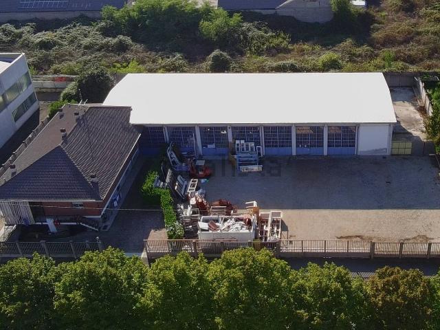 Villetta bifamiliare in vendita di 160 m² in Via Giacomo Leopardi, 22