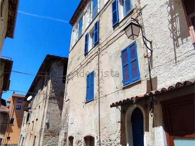 Villetta bifamiliare in vendita di 160 m² in Via Giuseppe Garibaldi, 1