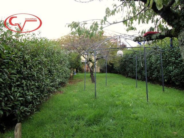 Villetta bifamiliare in vendita di 160 m² in Via Larga