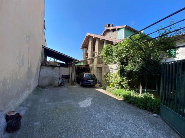 Villetta bifamiliare in vendita di 160 m² in Via Leonardo Da Vinci, 3