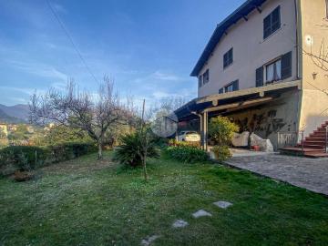 Villetta bifamiliare in vendita di 160 m² in Via Messaga, 39