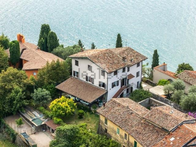 Villetta bifamiliare in vendita di 160 m² in Via Messaga