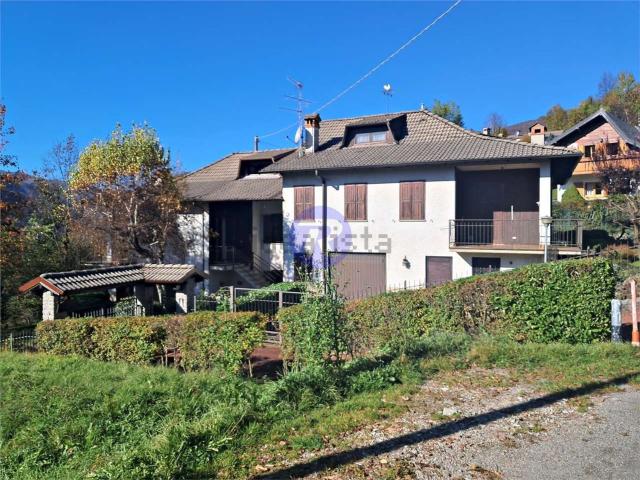 Villetta bifamiliare in vendita di 160 m² in Via San Bartolomeo, 485