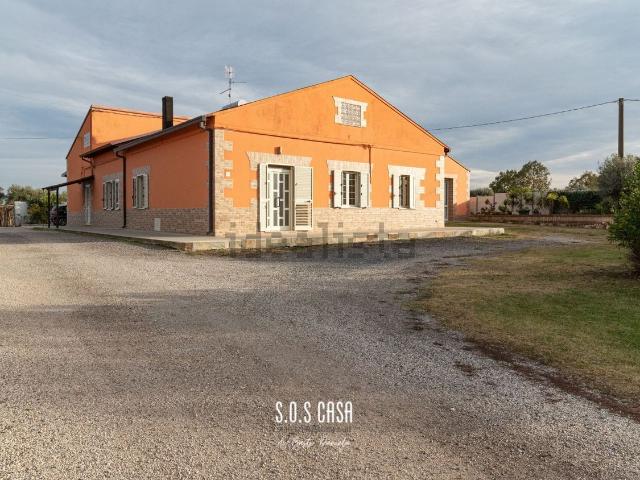 Villetta bifamiliare in vendita di 160 m² in Via san Moro