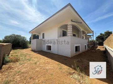 Villetta bifamiliare in vendita di 160 m² in Via Solferino, 27