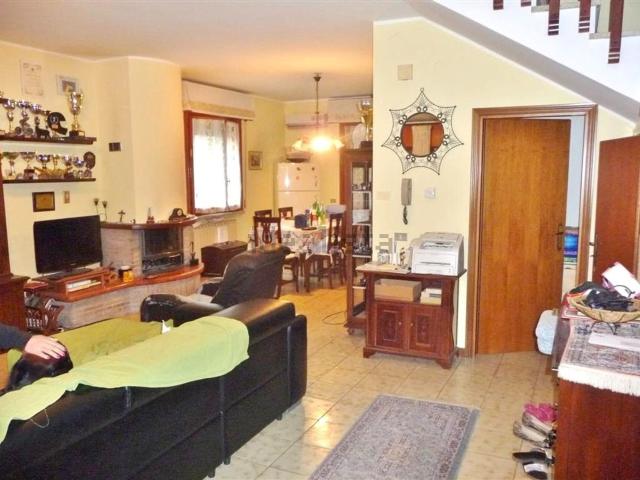 Villetta bifamiliare in vendita di 160 m²