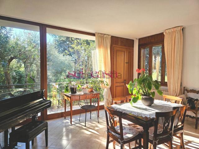 Villetta bifamiliare in vendita di 160 m²