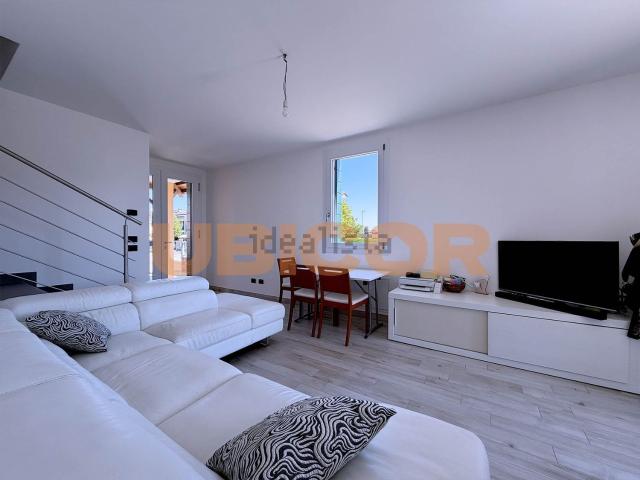 Villetta bifamiliare in vendita di 160 m²