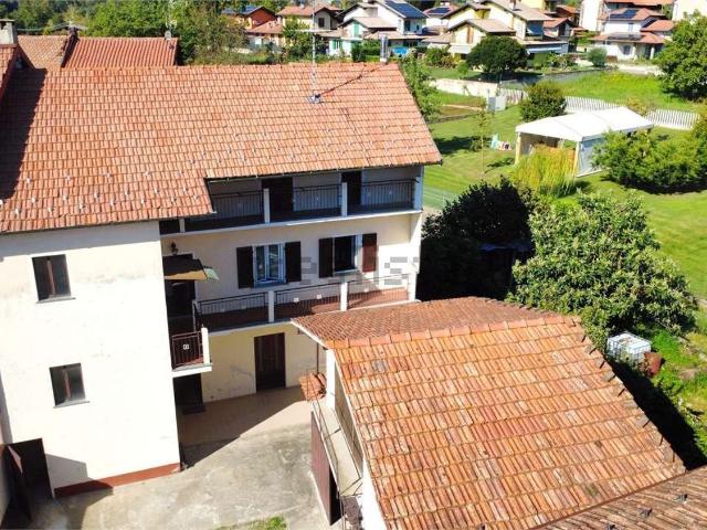 Villetta bifamiliare in vendita di 161 m² in Via G. Nobile, 3