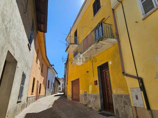 Villetta bifamiliare in vendita di 161 m² in Via Giuseppe Garibaldi, 2