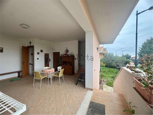 Villetta bifamiliare in vendita di 162 m² in Strada Vicinale Del Trappeto