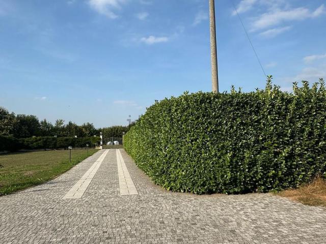 Villetta bifamiliare in vendita di 162 m² in Strada Bassa, 1