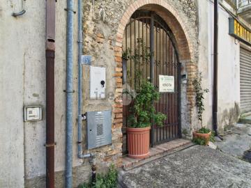 Villetta bifamiliare in vendita di 162 m² in Strada Statale 180, 85