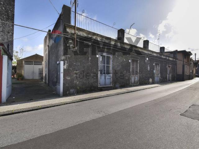 Villetta bifamiliare in vendita di 167 m² in Via Cappelluzza, 13