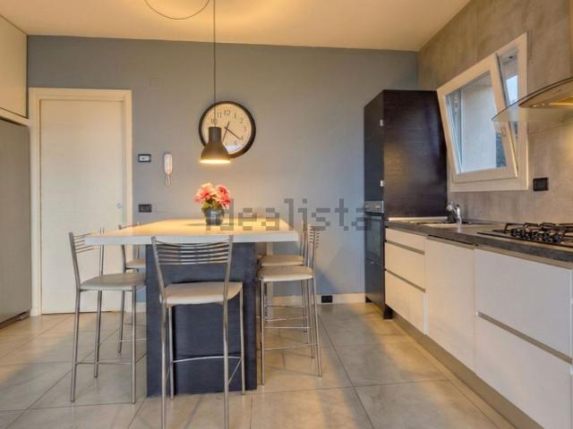 Villetta bifamiliare in vendita di 167 m² in Via San Rocco, 7