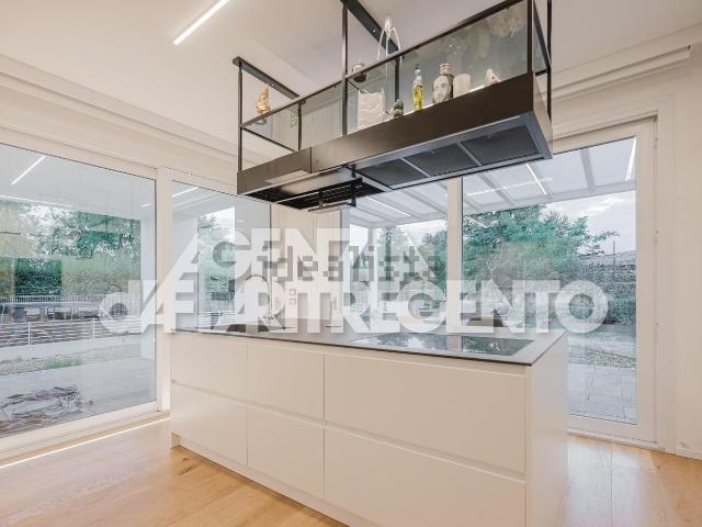 Villetta bifamiliare in vendita di 164 m² in Via Alzaia sul Sile