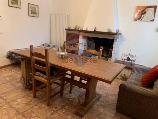Villetta bifamiliare in vendita di 165 m² in Località Villamagina, 11