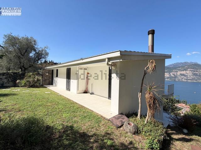 Villetta bifamiliare in vendita di 165 m² in Via Colombere