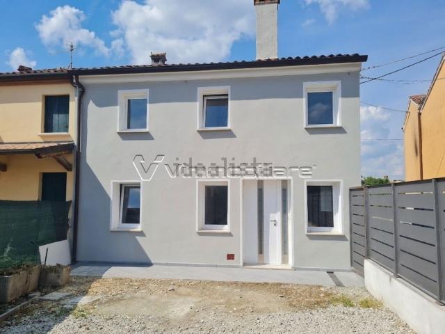 Villetta bifamiliare in vendita di 165 m² in Via Croce di Pietra, 26