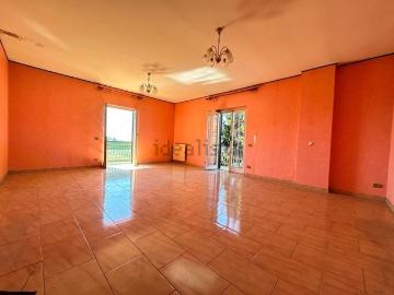 Villetta bifamiliare in vendita di 165 m² in Via dei Laghi