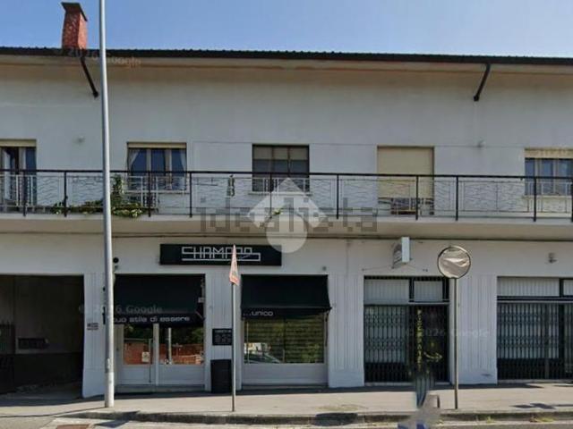 Villetta bifamiliare in vendita di 165 m² in Via Flavia di Aquilinia, 47