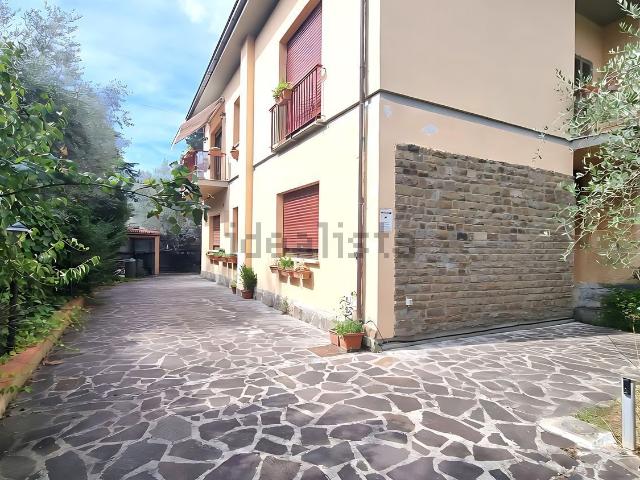 Villetta bifamiliare in vendita di 165 m² in Via Guglielmo Pepe
