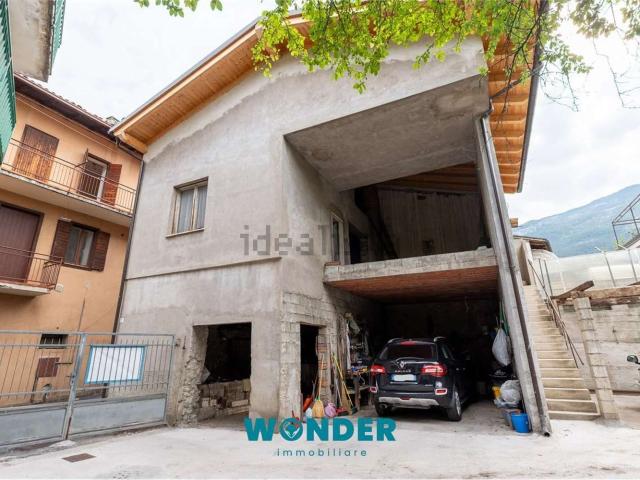 Villetta bifamiliare in vendita di 165 m² in Via Lunga, 7