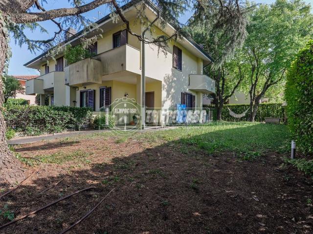 Villetta bifamiliare in vendita di 165 m² in Via Luigi Pirandello, 2