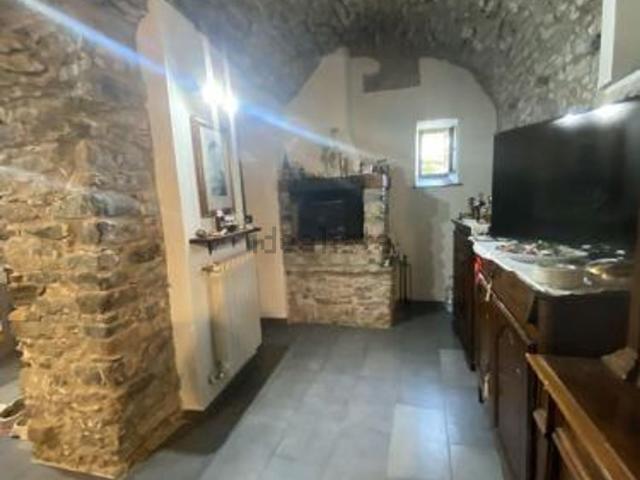 Villetta bifamiliare in vendita di 165 m² in Via Rocca