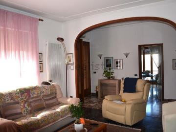 Villetta bifamiliare in vendita di 165 m² in Via Sant&apos Alessandro