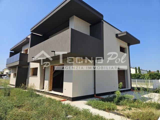 Villetta bifamiliare in vendita di 165 m²