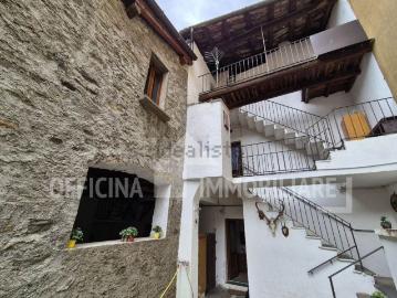 Villetta bifamiliare in vendita di 166 m² in Via Beato Andrea