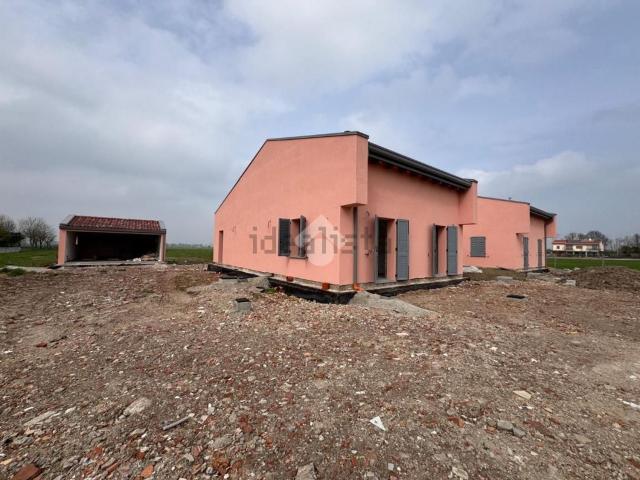 Villetta bifamiliare in vendita di 168 m² in Via Tassinara, 13