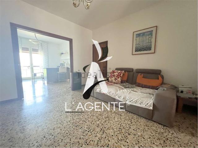 Villetta bifamiliare in vendita di 168 m² in Via Cavinello Ovest