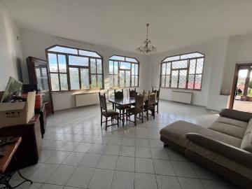Villetta bifamiliare in vendita di 168 m² in Via Colle Nasone