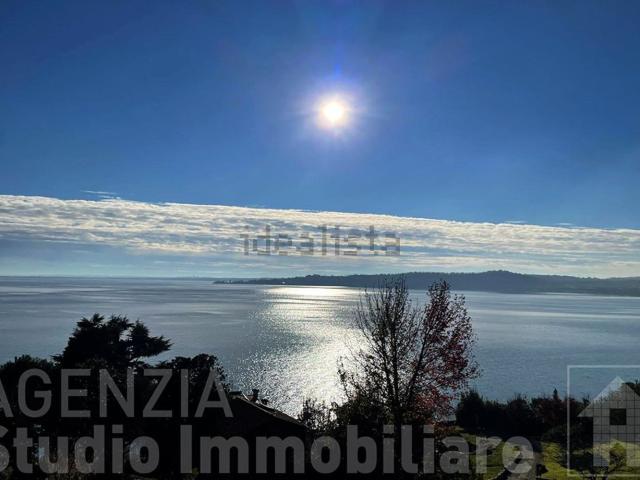 Villetta bifamiliare in vendita di 168 m² in Via Giuseppe Mazzini