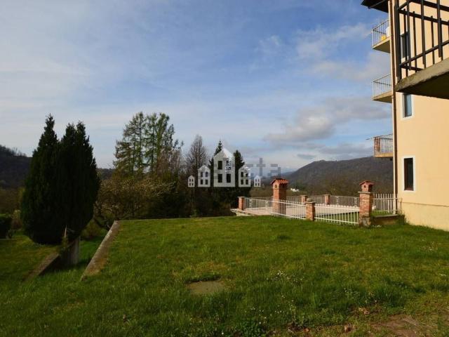 Villetta bifamiliare in vendita di 169 m² in Via B. Filippi, 5