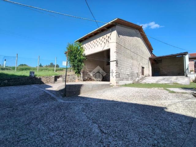 Villetta bifamiliare in vendita di 169 m² in Via Montegoggio, 12
