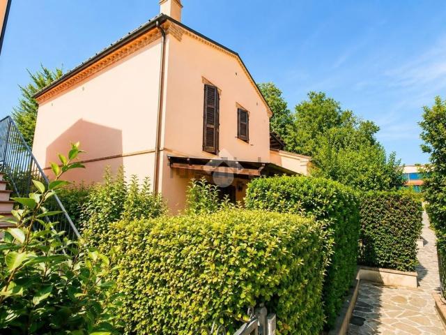 Villetta bifamiliare in vendita di 169 m² in Via Molini II, 18