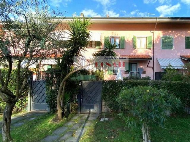 Villetta bifamiliare in vendita di 169 m²