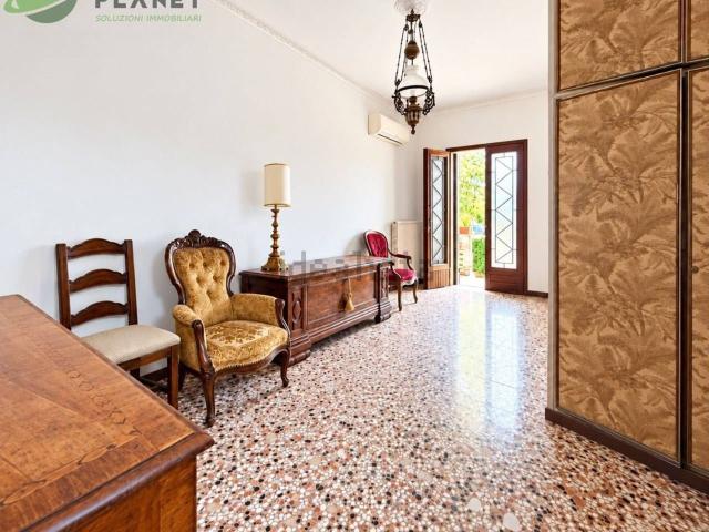 Villetta bifamiliare in vendita di 173 m² in Via Giovanni Battista Piranesi