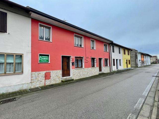 Villetta bifamiliare in vendita di 173 m² in Via Pietro Leschiutta, 11